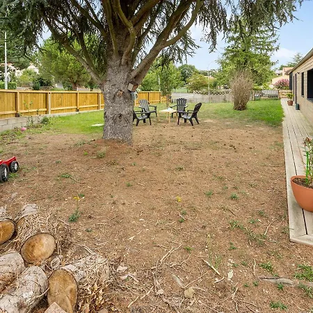 La Maison En Bois - Confortable Et Paisible Avec Jardin Gorges  Exterior foto
