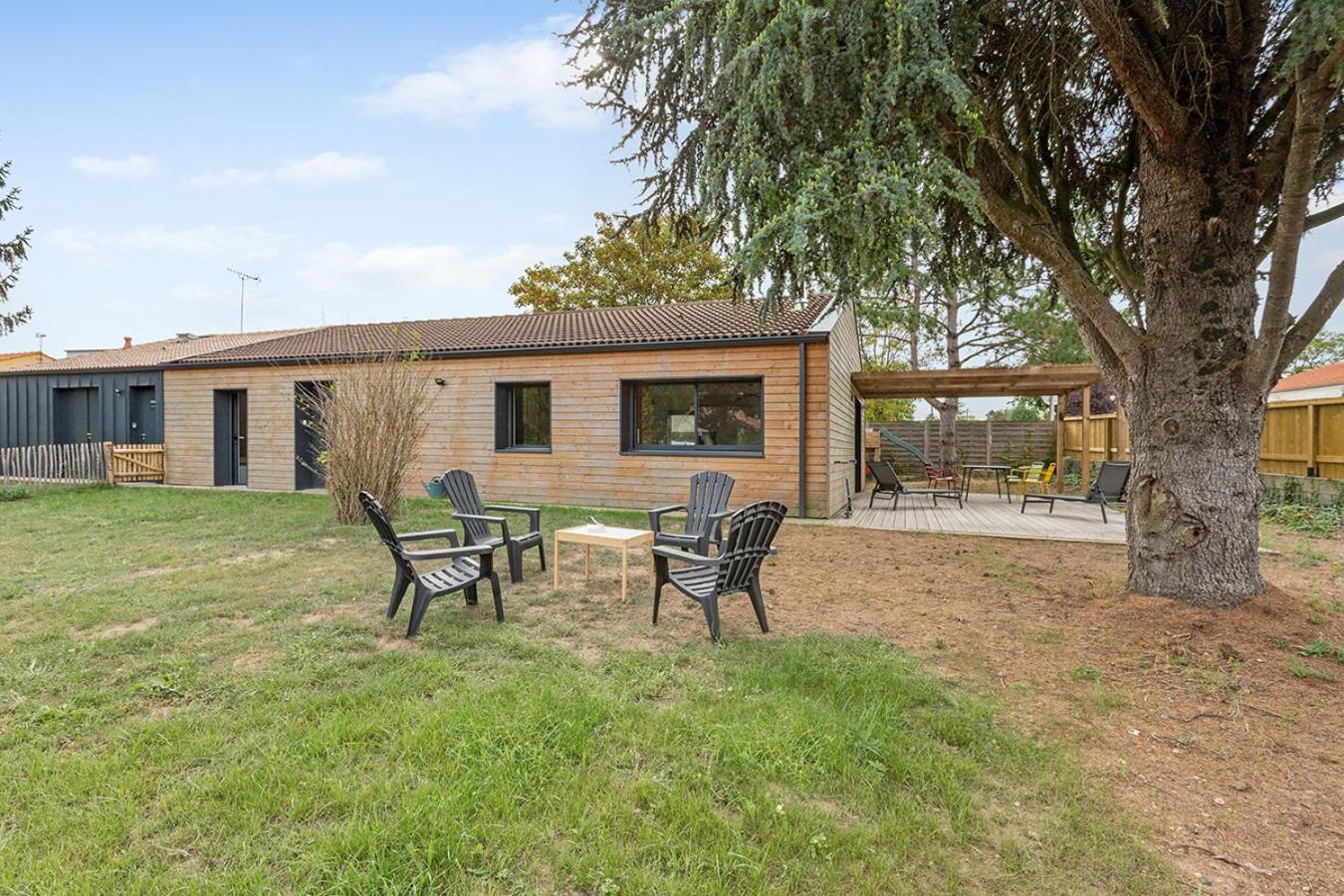 Holiday home La Maison En Bois - Confortable Et Paisible Avec Jardin Gorges (Pays de la Loire)