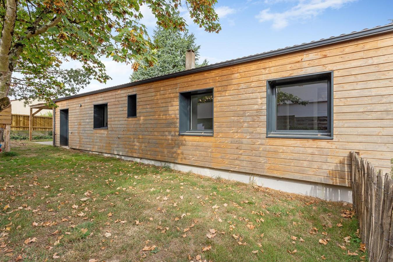 La Maison En Bois - Confortable Et Paisible Avec Jardin Holiday home Gorges (Pays de la Loire)
