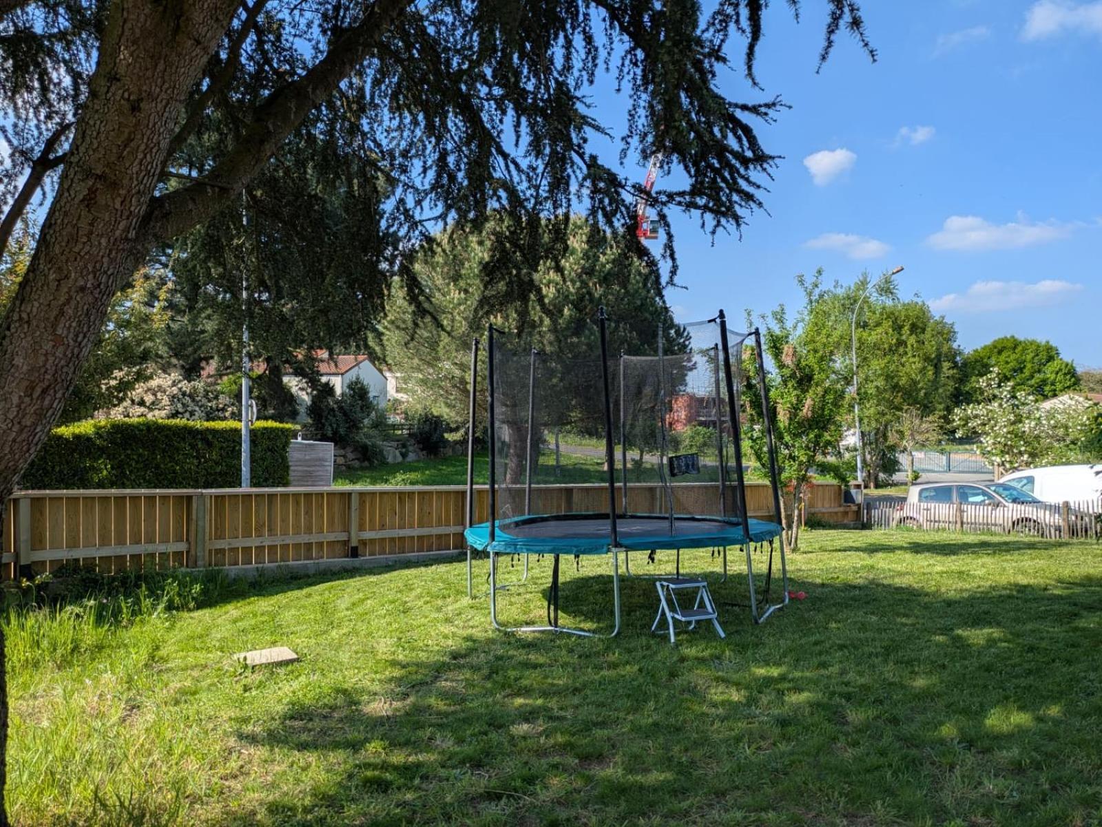 La Maison En Bois - Confortable Et Paisible Avec Jardin Casa de Férias *